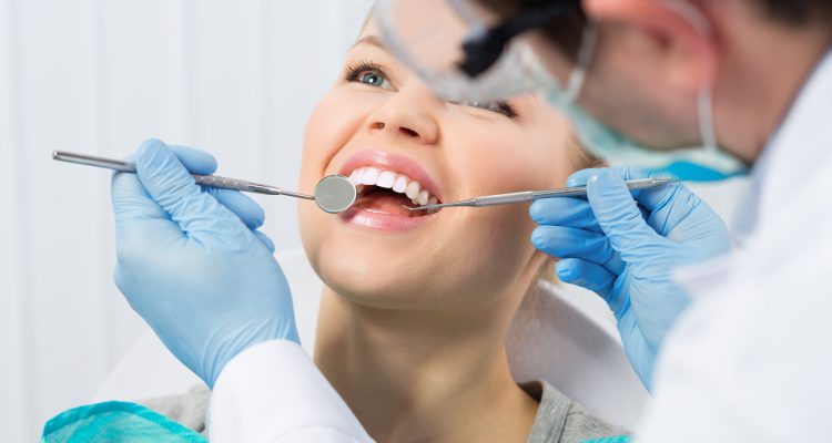 Implantes dentales, todo lo que tienes que saber